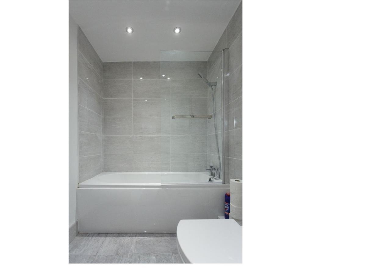 Live In Leeds Greenhill Bungalows Exterior photo
